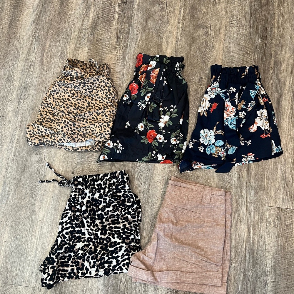 Women’s short lot